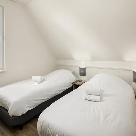 Luxurious Villa, Washer & Sauna In Maasduinen Area Arcen